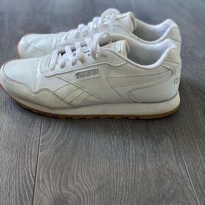 Women’s Reebok sneakers size 9